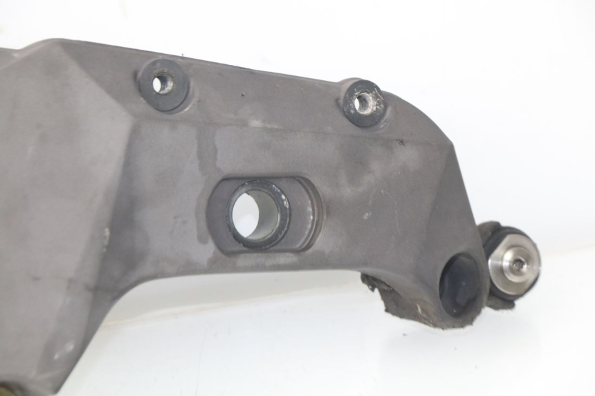 photo de OSŁONA BOCZNA RAMY MV AGUSTA BRUTALE R WALLY 910 (2008 - 2008) - Widok ogólny