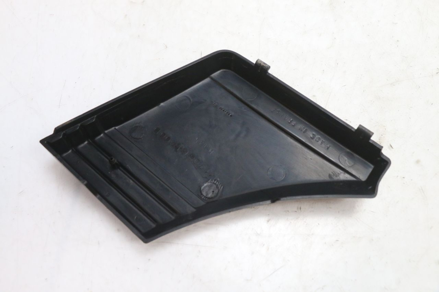 photo de OSŁONA BOCZNA RAMY PRAWA PEUGEOT 103 SPX CLIP 50 (1989 - 1992) - Zoom stanu zużycia