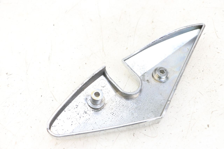 photo de OSŁONA RAMY BOCZNA PRAWA HYOSUNG GV AQUILA 125 (2000 - 2009) - Inny kąt widzenia