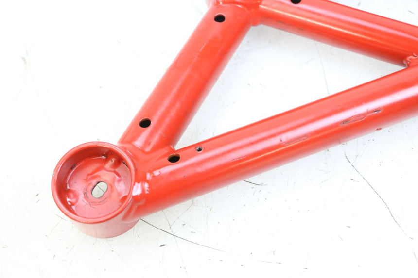 photo de OSŁONA RAMY BOCZNA PRAWA MAG POWER BOMBERS 4T 50 (2016 - 2026) - Szczegół części