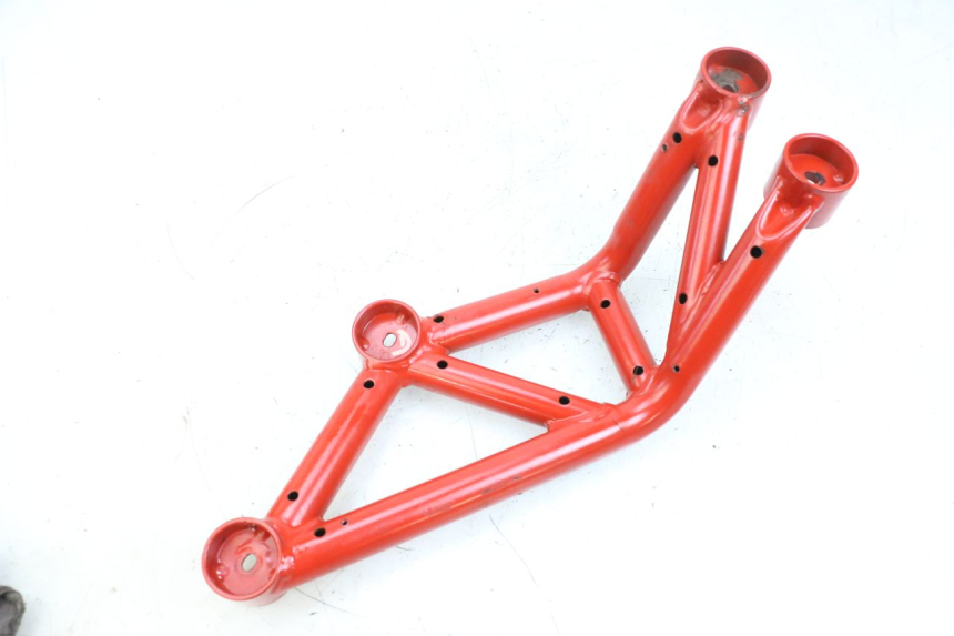 photo de OSŁONA RAMY BOCZNA PRAWA MAG POWER BOMBERS 4T 50 (2016 - 2026) - Zbliżenie techniczne