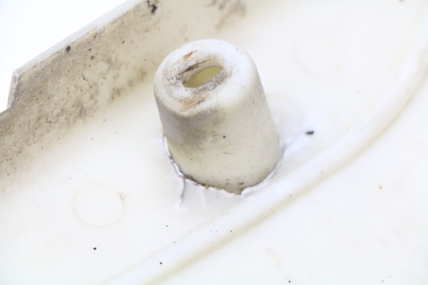 photo de OSŁONA RAMY BOCZNA PRAWA ERIDER CARGO 1 (2009 - 2018) - Zoom stanu zużycia