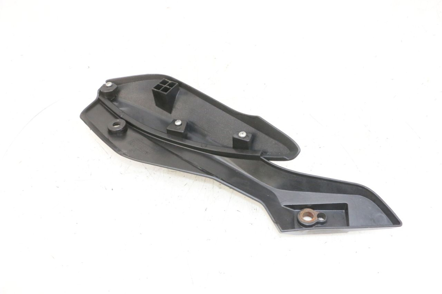 photo de OSŁONA RAMY BOCZNA PRAWA KSR CODE 125 (2018 - 2020) - Zoom stanu zużycia