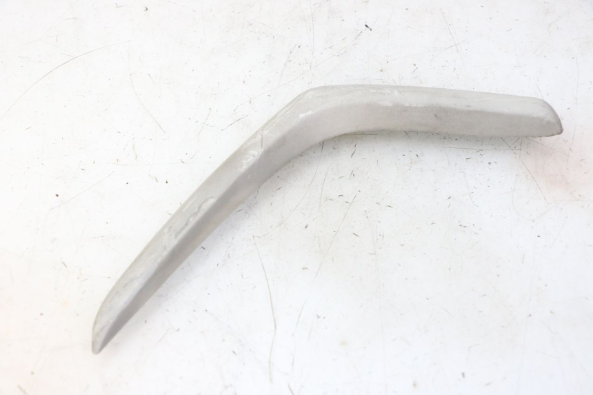 photo de OSŁONA RAMY BOCZNA PRAWA PIAGGIO FLY 2T 50 (2004 - 2017) - Szczegół części