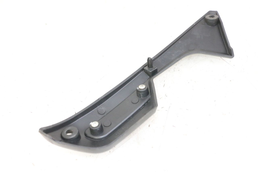 photo de OSŁONA RAMY BOCZNA PRAWA KEEWAY K-LIGHT KLIGHT 125 (2018 - 2025) - Zoom stanu zużycia