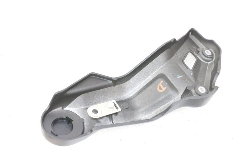 photo de OSŁONA RAMY BOCZNA PRAWA YAMAHA MT-07 MT07 ABS 700 (2018 - 2020) - Zoom stanu zużycia