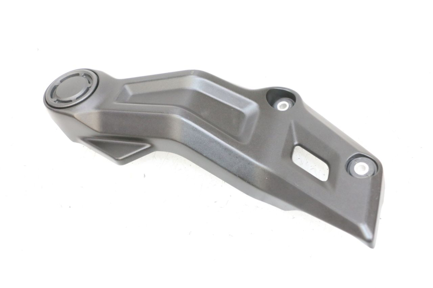 photo de OSŁONA RAMY BOCZNA PRAWA YAMAHA MT-07 MT07 ABS 700 (2018 - 2020) - Zbliżenie techniczne