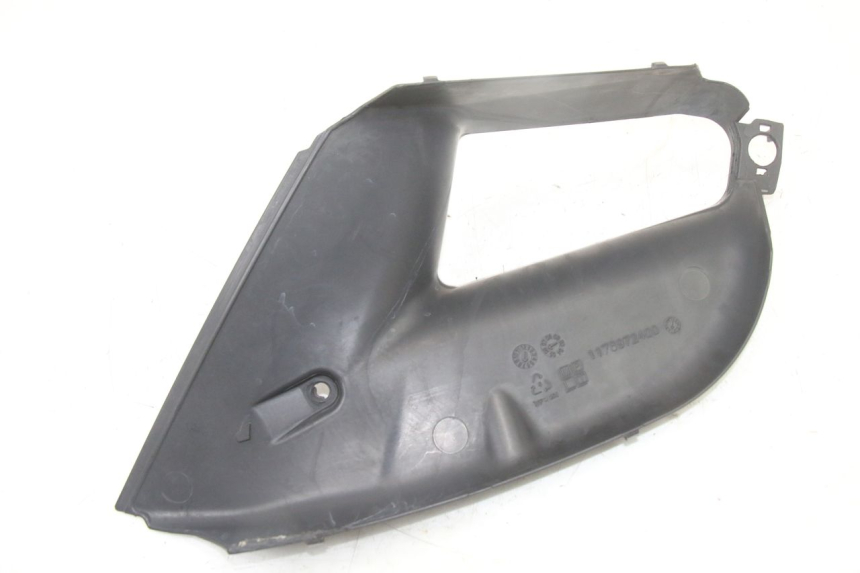 photo de OSŁONA RAMY BOCZNA PRAWA PEUGEOT SATELIS COMPRESSOR K15 125 (2006 - 2009) - Zoom stanu zużycia