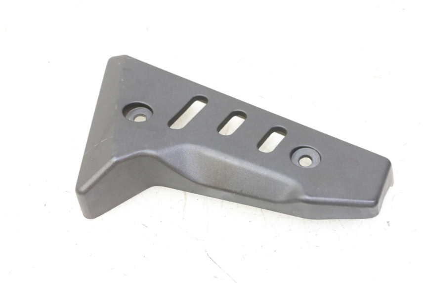 photo de OSŁONA RAMY BOCZNA PRAWA MAG POWER R-STREET 50 (2016 - 2025) - Zoom stanu zużycia