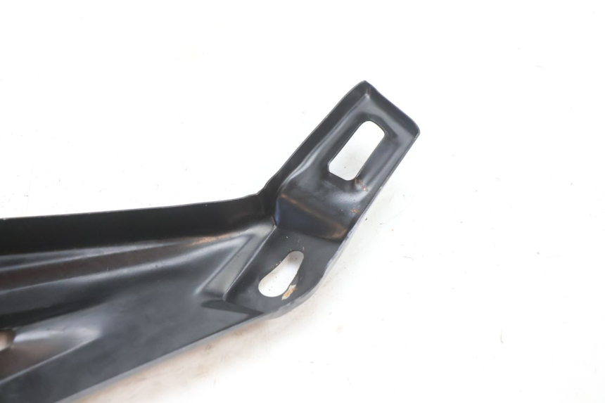 photo de OSŁONA BOCZNA RAMY PRAWA YAMASAKI STREET 50 (2013 - 2018) - Punkty mocowania