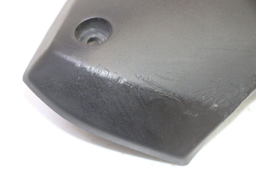 photo de OSŁONA RAMY BOCZNA PRAWA PEUGEOT STREETZONE I 2T 50 (2018 - 2020) - Zoom stanu zużycia