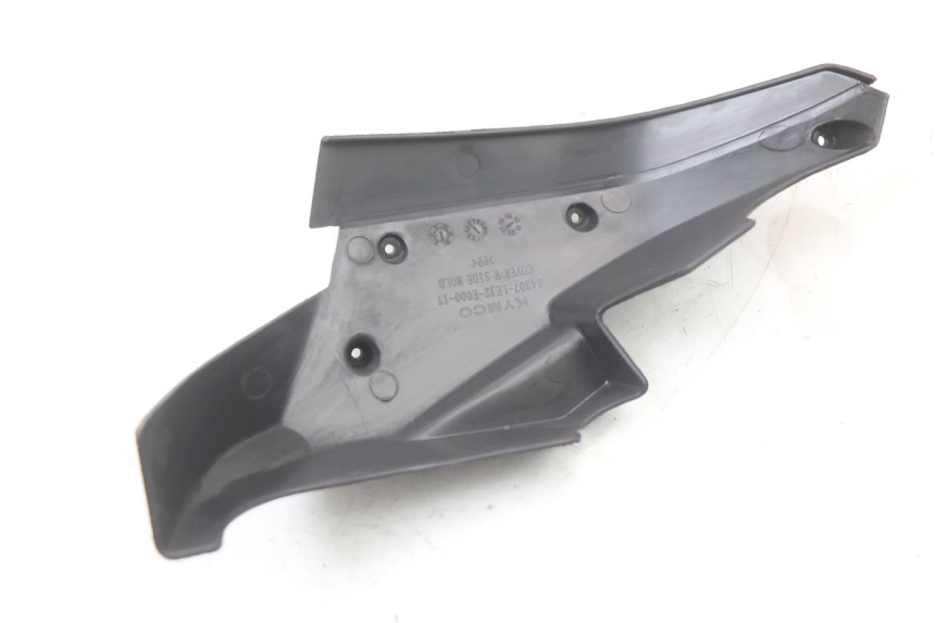 photo de OSŁONA RAMY BOCZNA PRAWA KYMCO SUPER 8 125 (2008 - 2015) - Zoom stanu zużycia