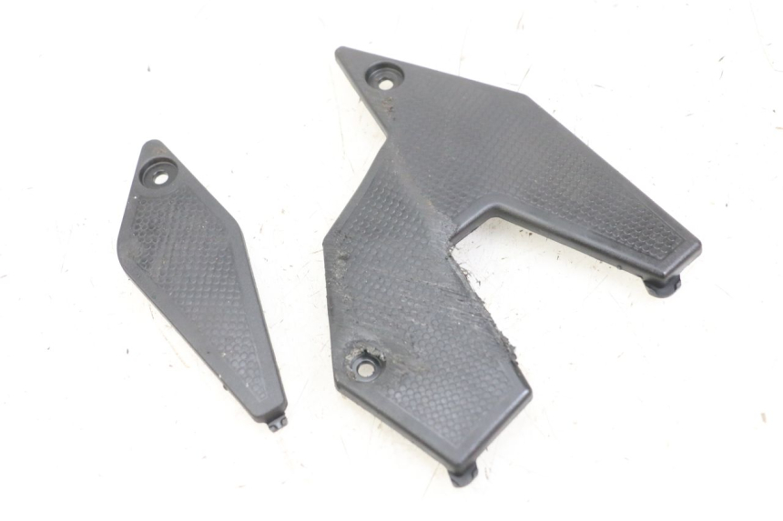 photo de OSŁONA RAMY BOCZNA PRAWA KAWASAKI VERSYS ABS 650 (2015 - 2018) - Szczegół części