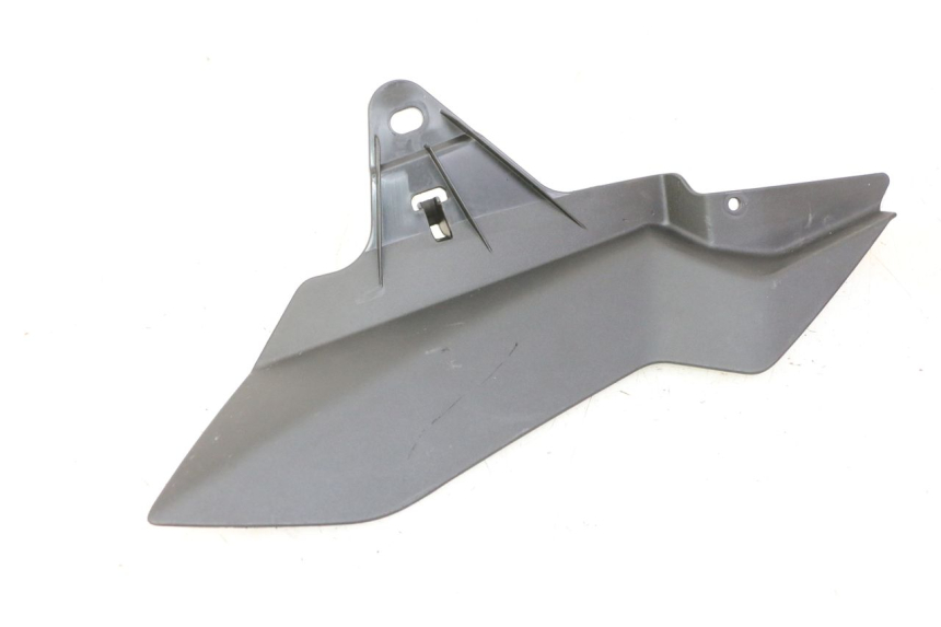 photo de OSŁONA RAMY BOCZNA PRAWA YAMAHA XMAX X-MAX 125 (2021 - 2025) - Szczegół części