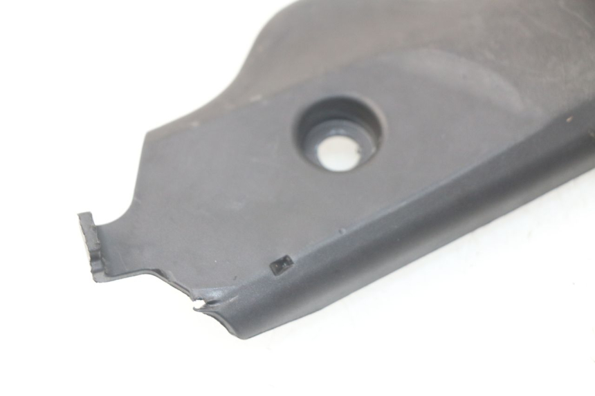 photo de OSŁONA BOCZNA RAMY HUSQVARNA FC 350 (2019 - 2022) - Zoom stanu zużycia