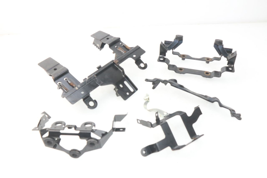 photo de OSŁONA BOCZNA RAMY YAMAHA FZ8 800 (2010 - 2016) - Szczegół części