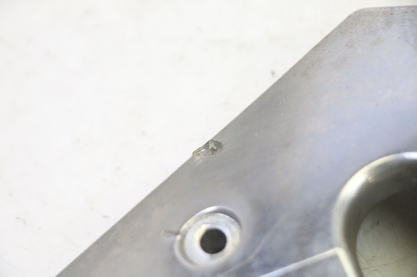 photo de OSŁONA RAMY LEWA BOCZNA HYOSUNG GV AQUILA 125 (2000 - 2009) - Szczegół części