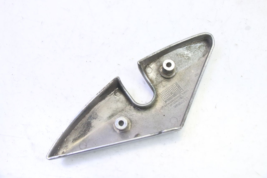 photo de OSŁONA RAMY LEWA BOCZNA HYOSUNG GV AQUILA 125 (2000 - 2009) - Zbliżenie techniczne