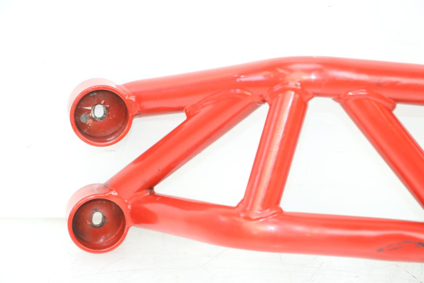 photo de OSŁONA RAMY LEWA BOCZNA MAG POWER BOMBERS 4T 50 (2016 - 2026) - Szczegóły charakterystyczne