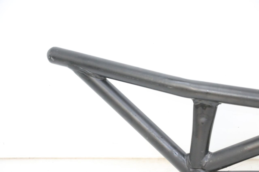 photo de OSŁONA RAMY LEWA BOCZNA EBROH BRAVO GLE 1 (2020 - 2024) - Widok ogólny