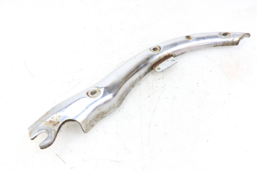 photo de OSŁONA LEWEJ BOCZNEJ RAMY HONDA VT C2 SHADOW 750 (1997 - 2001) - Zbliżenie techniczne