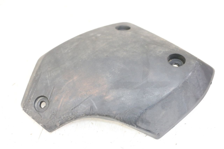 photo de OSŁONA RAMY LEWA BOCZNA PEUGEOT KISBEE 4T 50 (2018 - 2022) - Zoom stanu zużycia