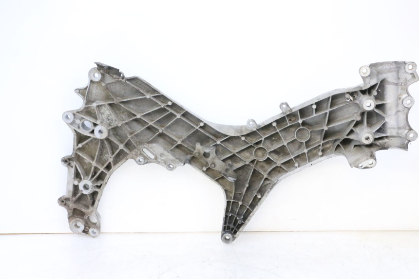 photo de OSŁONA LEWEJ BOCZNEJ RAMY HONDA NSR R 125 (1994 - 2003) - Zbliżenie techniczne