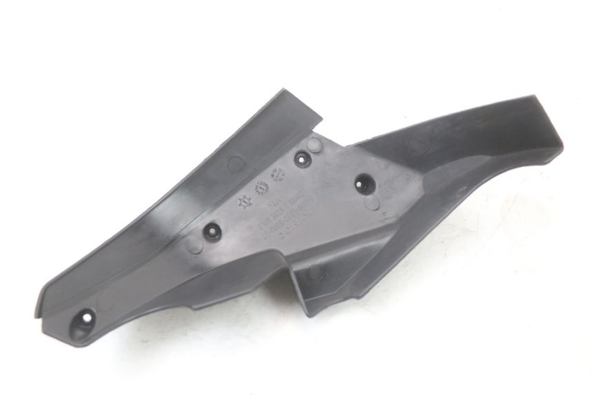 photo de OSŁONA LEWEJ BOCZNEJ RAMY KYMCO SUPER 8 125 (2008 - 2015) - Inny kąt widzenia