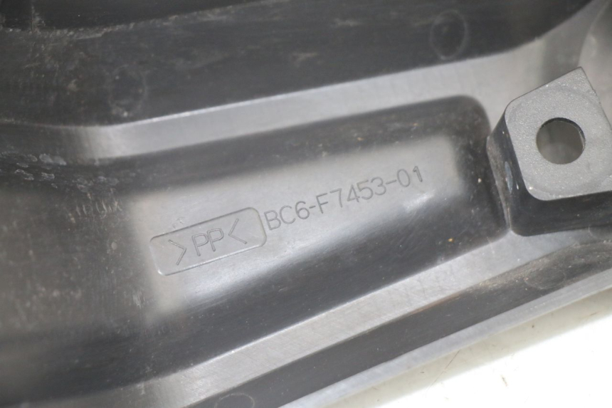 photo de OSŁONA LEWEJ BOCZNEJ RAMY YAMAHA TRACER 7 700 (2020 - 2024) - Zbliżenie techniczne