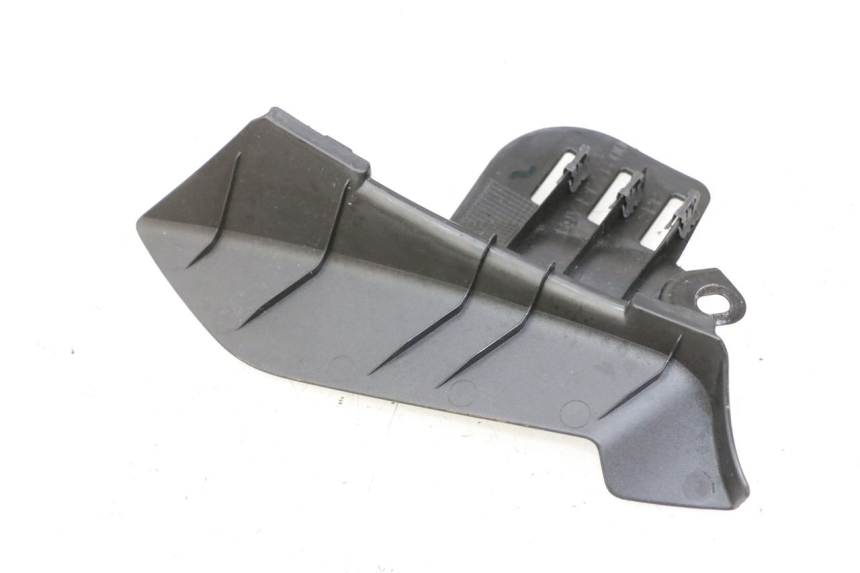 photo de OSŁONA LEWEJ BOCZNEJ RAMY YAMAHA XMAX X-MAX 125 (2021 - 2025) - Zoom stanu zużycia