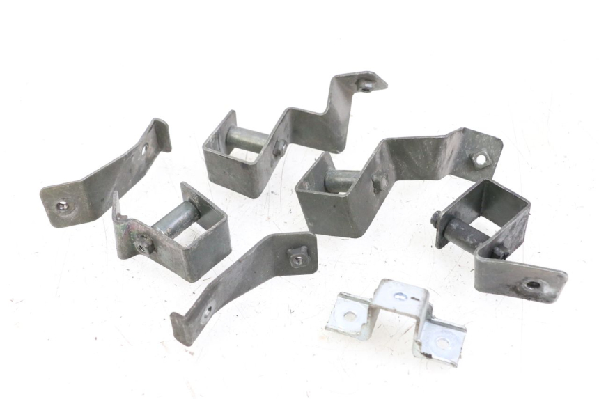 photo de OSŁONA BOCZNA RAMY HYOSUNG GTR 125 (2006 - 2008) - Inny kąt widzenia