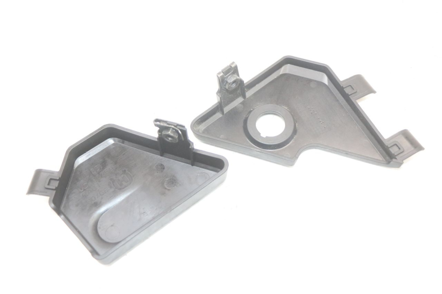 photo de OSŁONA BOCZNA RAMY HUSQVARNA SVARTPILEN 401 (2018 - 2023) - Zoom stanu zużycia