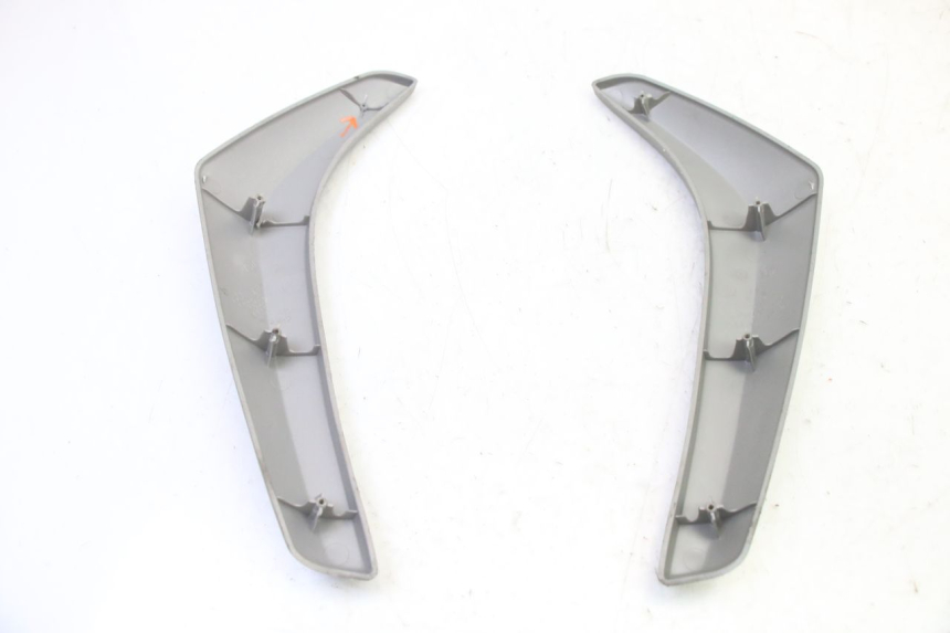 photo de OSŁONA BOCZNA RAMY PIAGGIO LIBERTY 4T 50 (2009 - 2015) - Widok ogólny