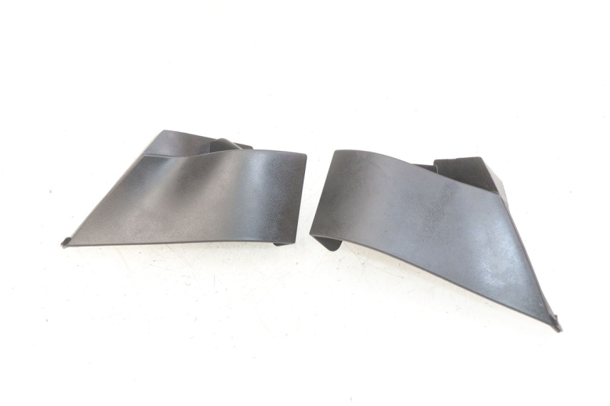 photo de OSŁONA BOCZNA RAMY PIAGGIO LIBERTY IGET S 125 (2016 - 2020) - Szczegół części