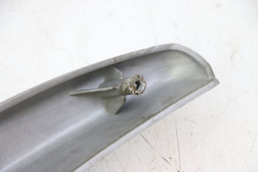 photo de OSŁONA BOCZNA RAMY PIAGGIO LIBERTY 125 (1998 - 2008) - Zbliżenie techniczne