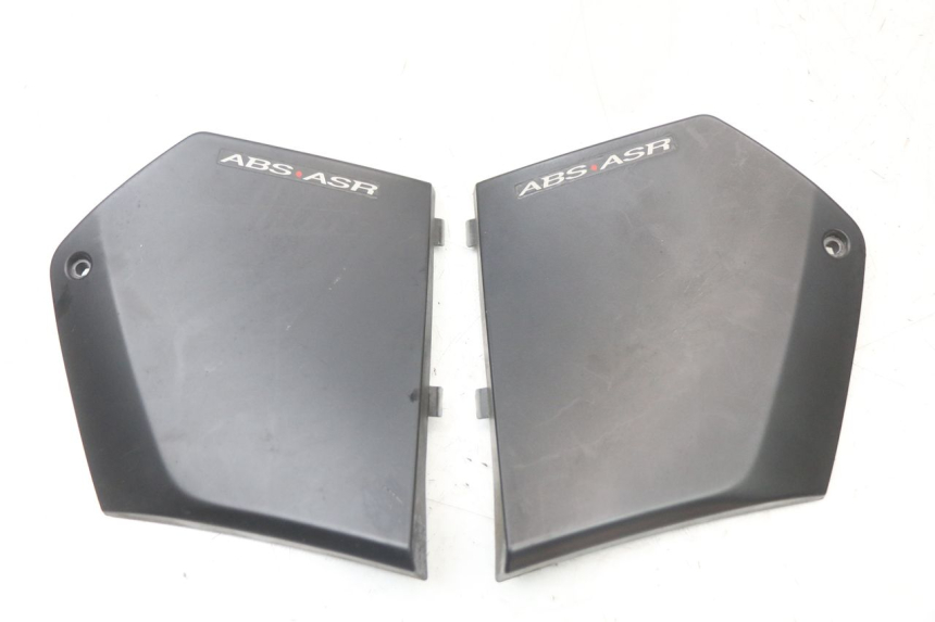 photo de OSŁONA BOCZNA RAMY PIAGGIO MP3 HPE 350 (2018 - 2020) - Widok główny