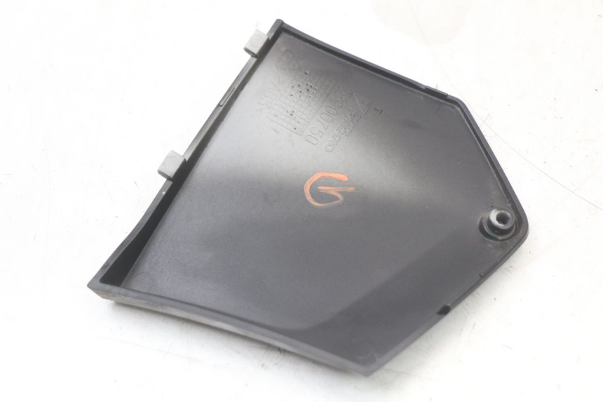 photo de OSŁONA BOCZNA RAMY PIAGGIO MP3 HPE 350 (2018 - 2020) - Część sprawdzona