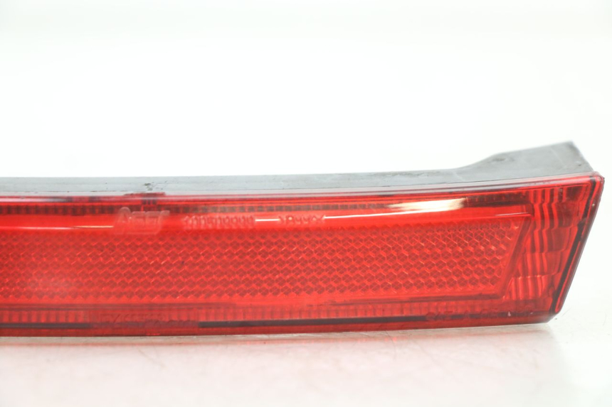 photo de OSŁONA BOCZNA RAMY PIAGGIO MP3 125 (2006 - 2014) - Inny kąt widzenia