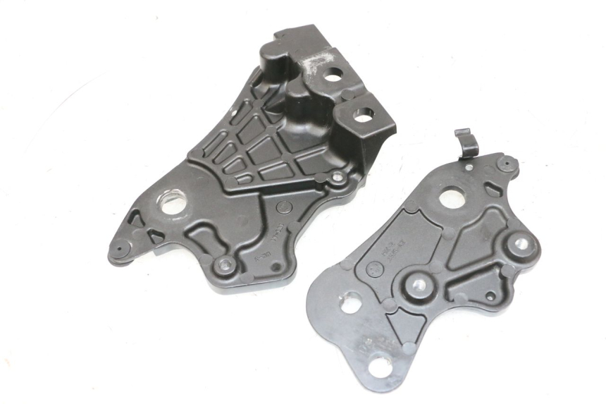 photo de OSŁONA BOCZNA RAMY YAMAHA MT-07 MT07 ABS 700 (2018 - 2020) - Zoom stanu zużycia