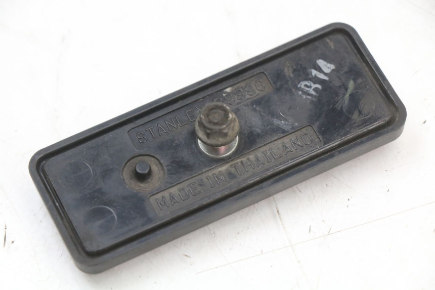 photo de OSŁONA BOCZNA RAMY HONDA PCX (JF28) 125 (2009 - 2011) - Zoom stanu zużycia