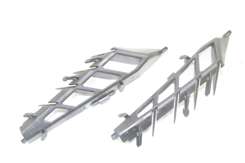 photo de OSŁONA BOCZNA RAMY PEUGEOT SPEEDFIGHT 3 LC 2T 50 (2009 - 2015) - Widok główny