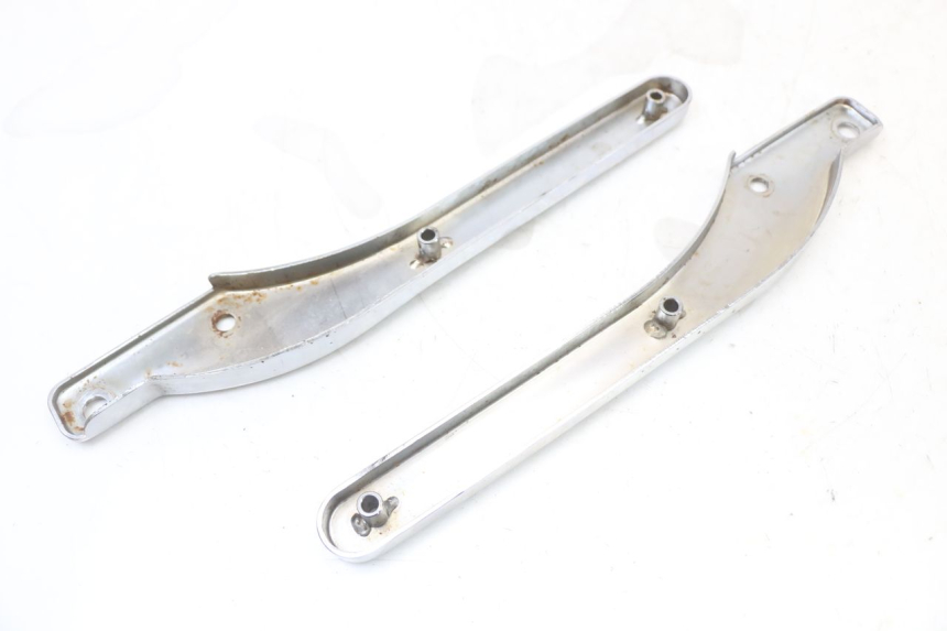 photo de OSŁONA BOCZNA RAMY REGAL RAPTOR RAXTER 2 125 (2007 - 2015) - Zbliżenie techniczne