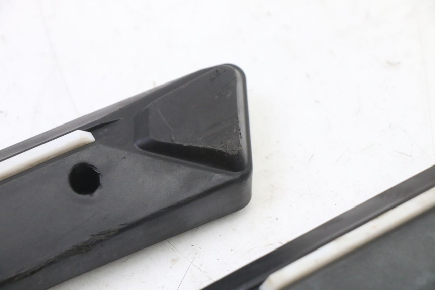 photo de OSŁONA BOCZNA RAMY PUNK ELECTRIC RIDER 1 - Zbliżenie techniczne