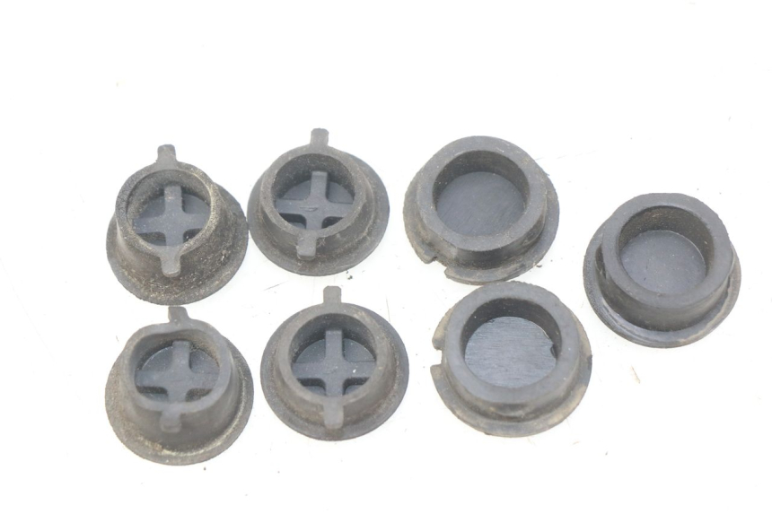 photo de OSŁONA BOCZNA RAMY PEUGEOT TWEET 4T 50 (2018 - 2022) - Szczegół części