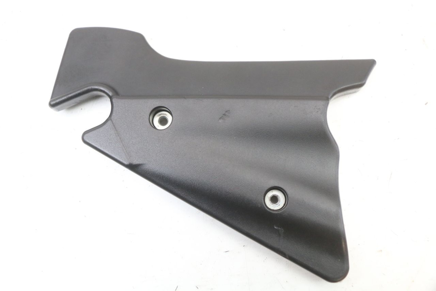 photo de OSŁONA BOCZNA RAMY DAELIM VL DAYSTAR 125 (2000 - 2011) - Zbliżenie techniczne