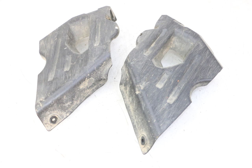 photo de OSŁONA BOCZNA RAMY YAMAHA YFM GRIZZLY 550 (2008 - 2015) - Zbliżenie techniczne