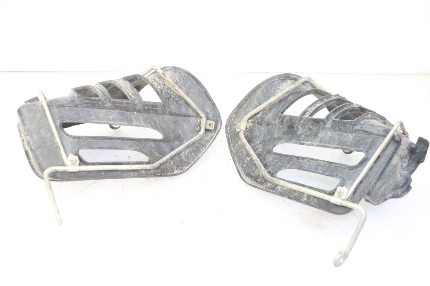 photo de OSŁONA BOCZNA RAMY YAMAHA YFM R RAPTOR 250 (2008 - 2014) - Inny kąt widzenia