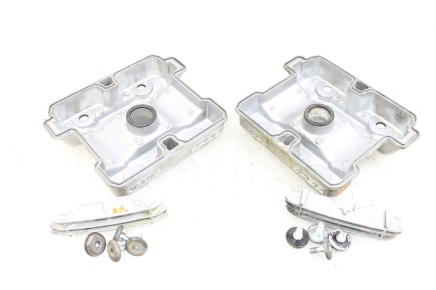 photo de OSŁONA DŹWIGNI ZAWORÓW HYOSUNG GV AQUILA 125 (2000 - 2009) - Szczegół części