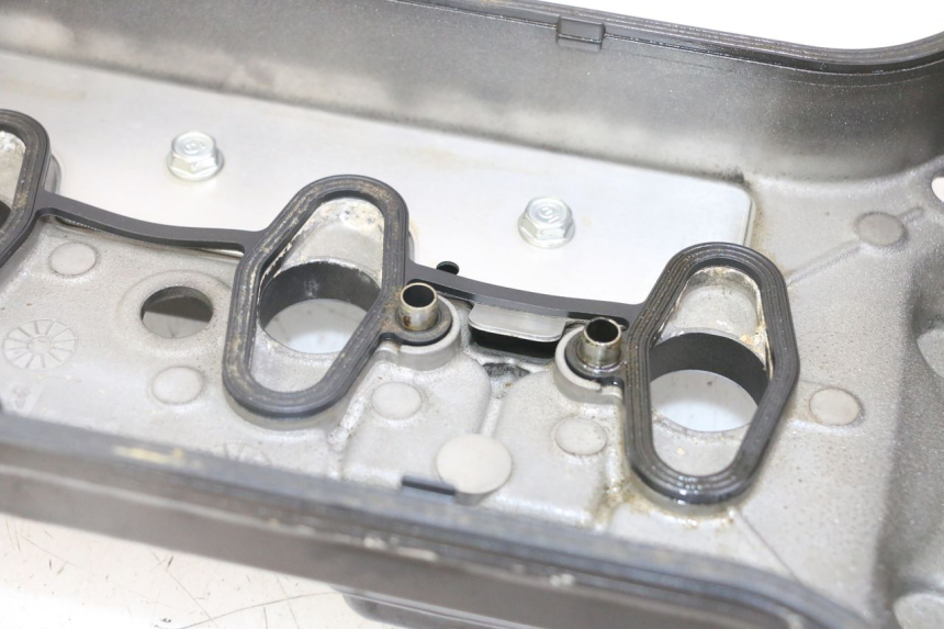 photo de OSŁONA DŹWIGNI ZAWORU HONDA CB R 1000 (2018 - 2023) - Punkty mocowania