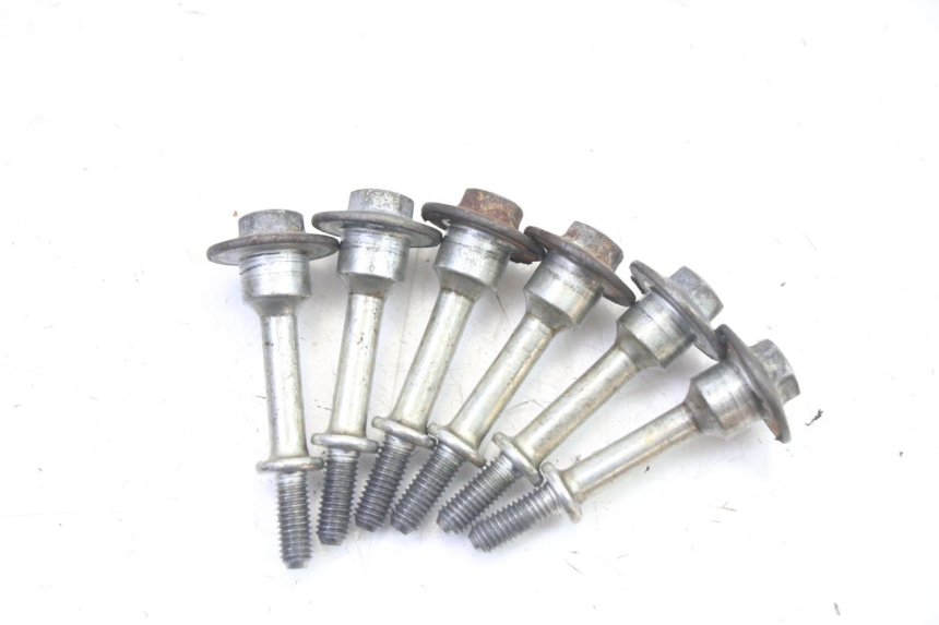 photo de OSŁONA DŹWIGNI ZAWORÓW HONDA CBR RR FIREBLADE 900 (1992 - 1994) - Stan powierzchni